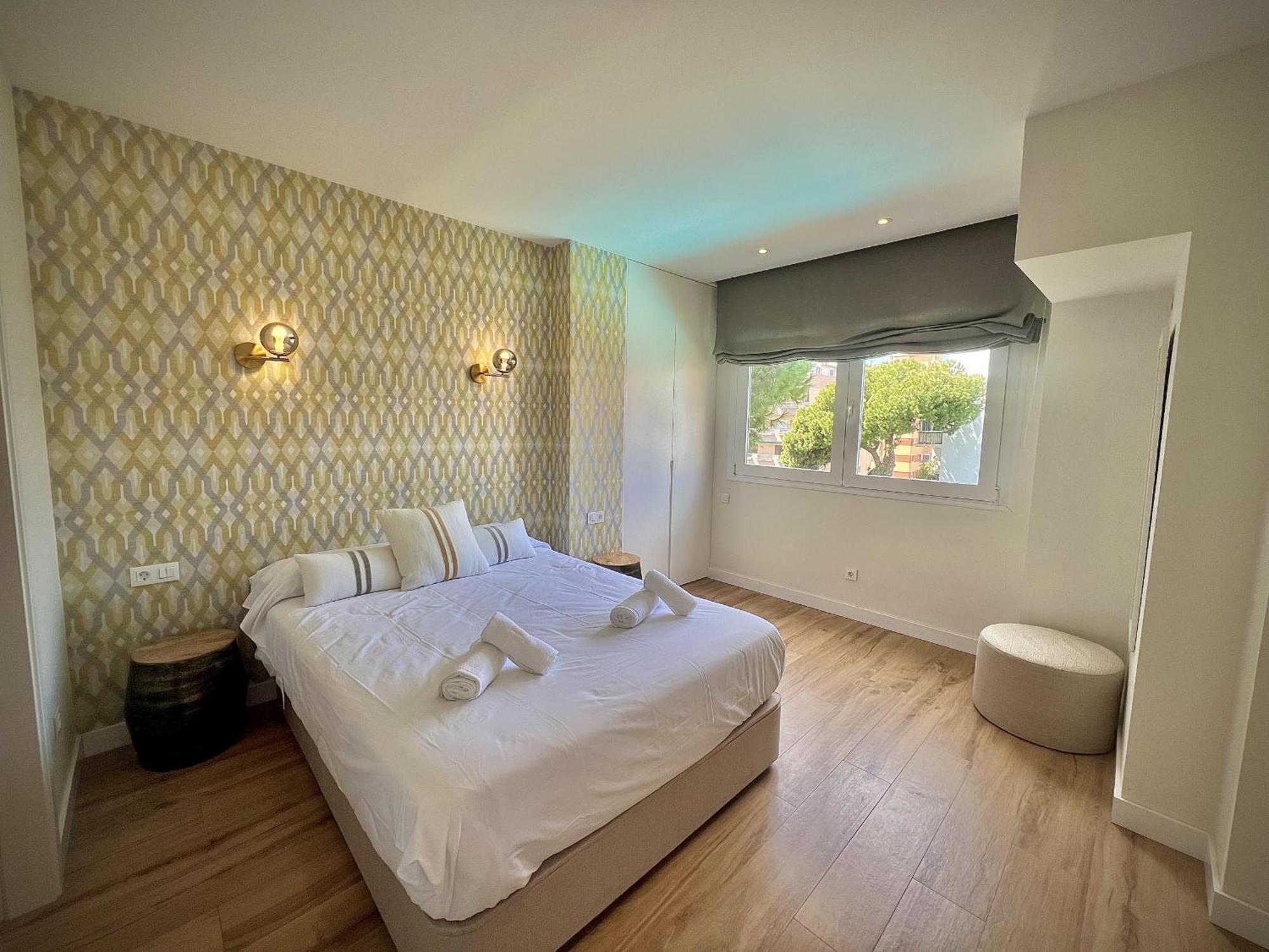 Downtown 45 With Pool By Homing Apartamento *